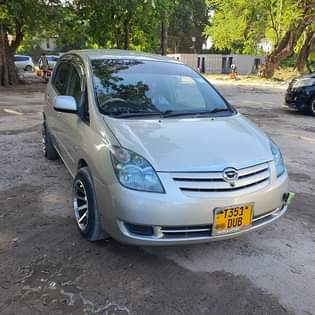 A picture of ToYota ISt