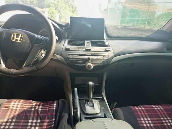 A picture of 2008 Honda Accord in super pristine condition absolutely nothing to