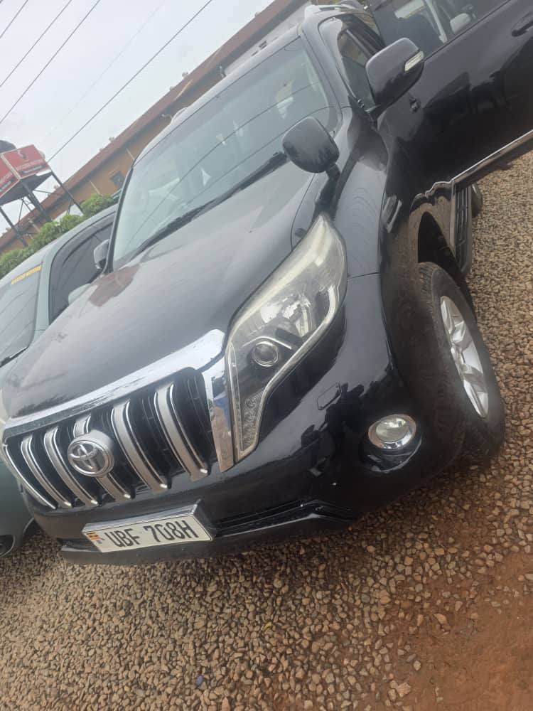 A picture of Toyota Landcruiser prado Tx