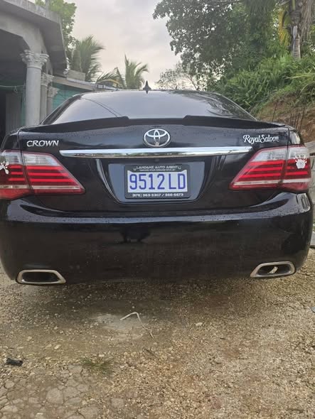 saloon cars