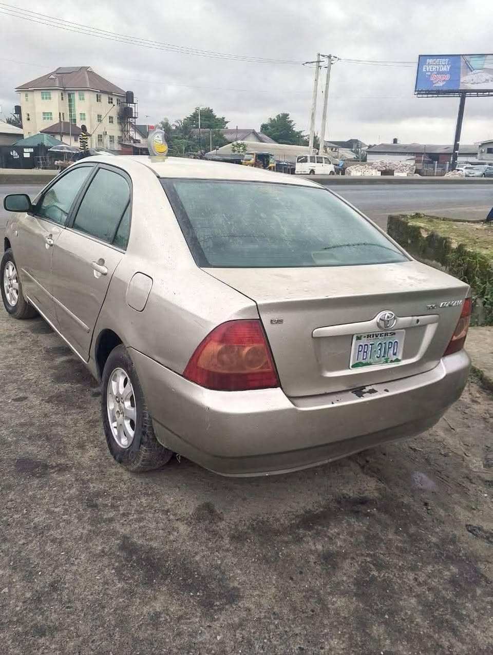 A picture of 2003 Toyota 2003