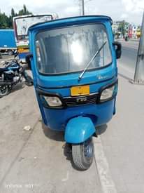 A picture of Tsh 3 500 000 tu piga 0768472525 full documents