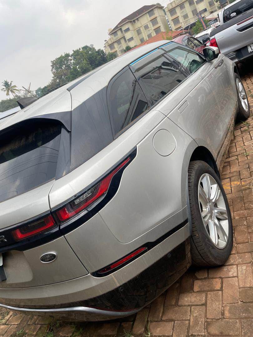 A picture of 2018 RANGE ROVER VELAR PETROLCALL 07094466720765424123