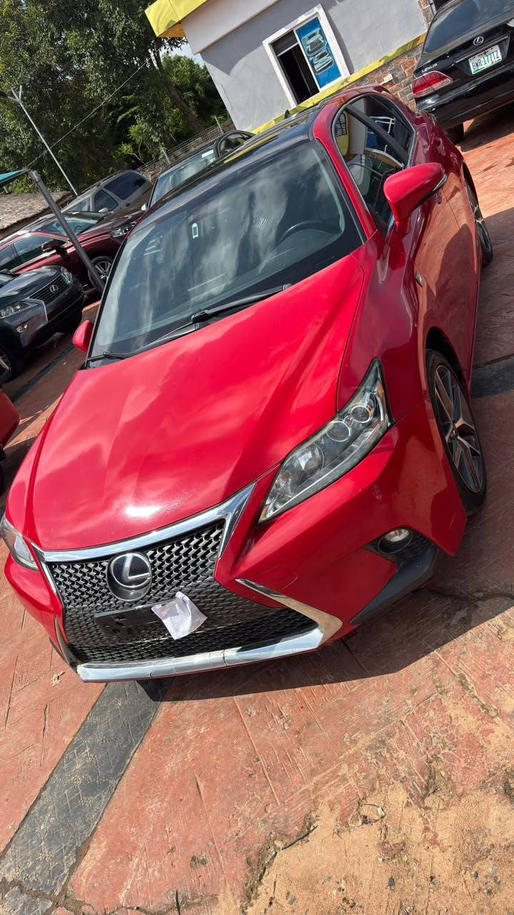 A picture of LEXUS CT 200H