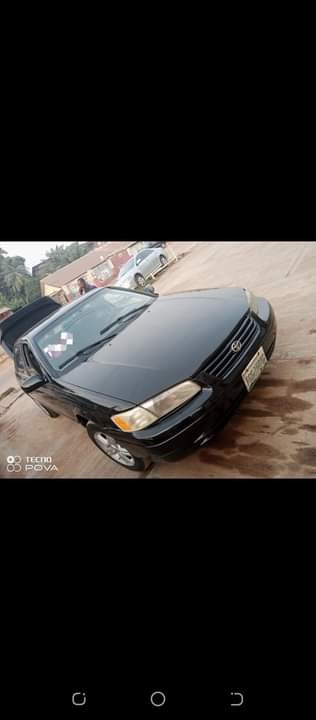 A picture of Toyota Camry 2 2