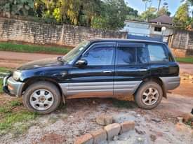 A picture of Toyota rav4