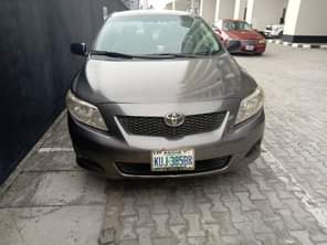 A picture of Toyota Corolla 2010 model first body untouched engine and gear