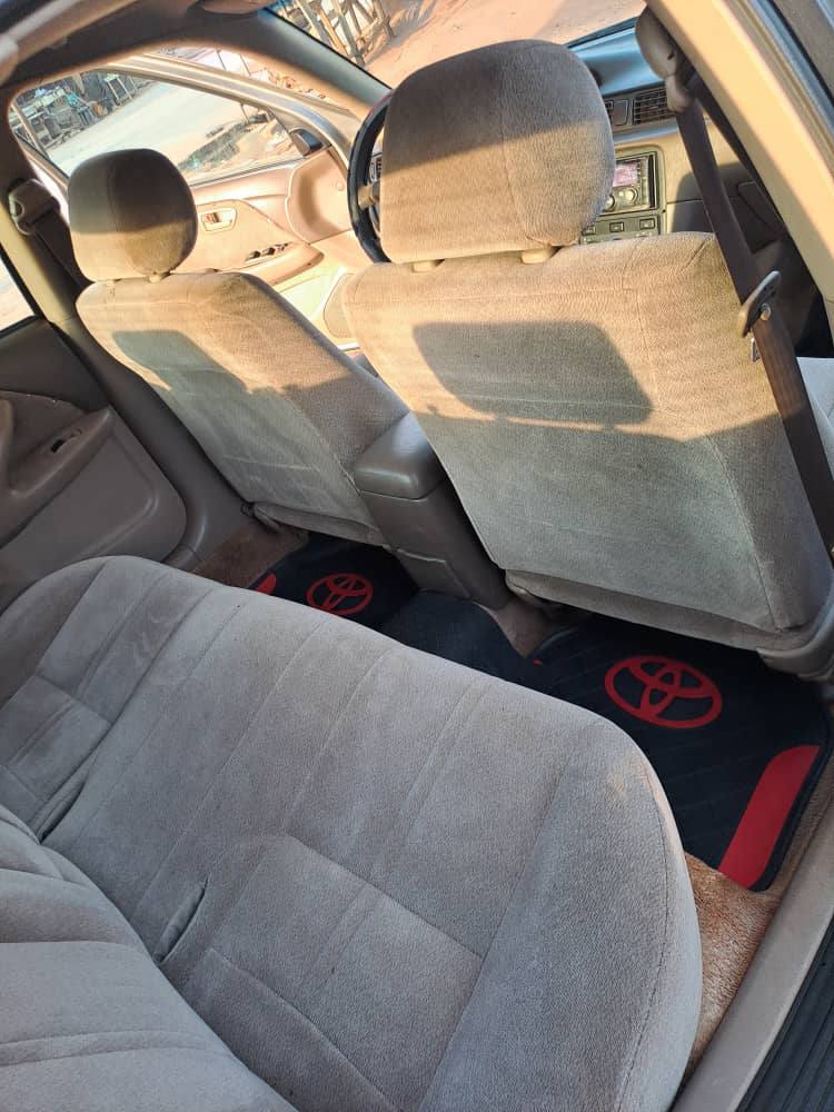 A picture of Toyota Camry 2 2 tiny big