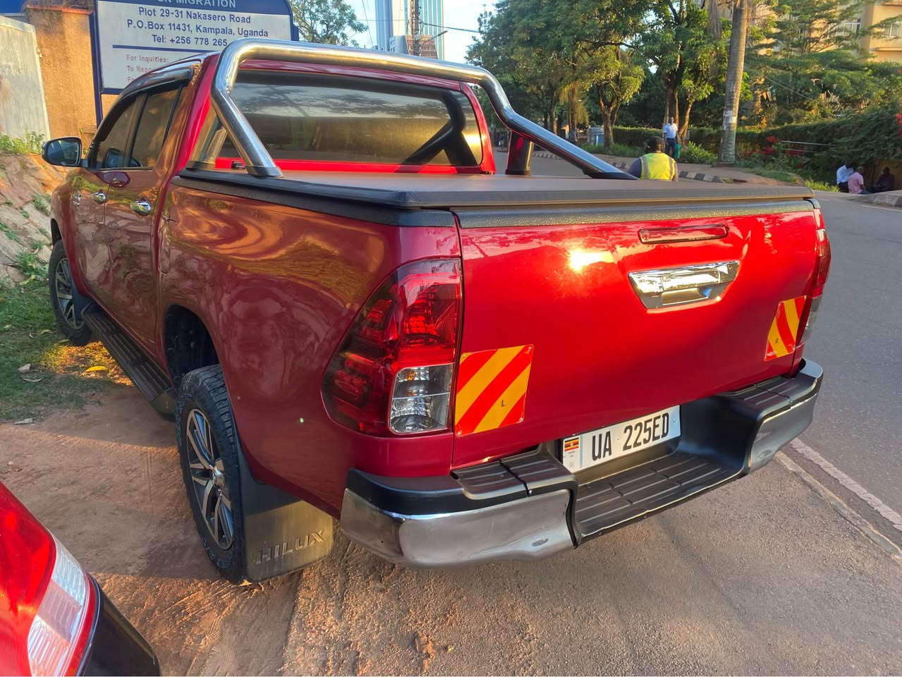 A picture of Toyota Hilux Automatic Diesel Engine For Sale 0704482571 Call WhatsApp