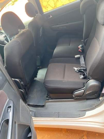 A picture of Toyota wish 22m