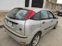 A picture of Ford Focus 2001 2002 First body Reverse camera Top standard