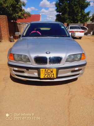 bmw 320i