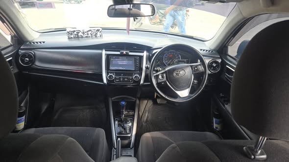 A picture of TOYOTA FIELDER