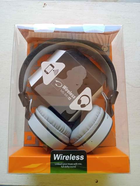 A picture of Ms Headphones