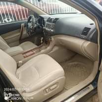 A picture of Nigerian Used Fastest Finger Price 9 5m Colour Black Model