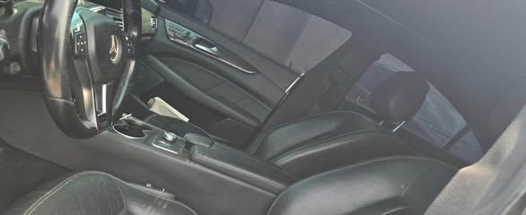 A picture of Mercedes Benz cls550