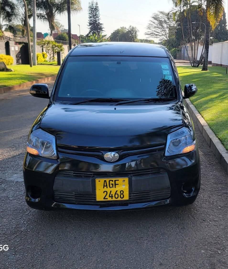 used toyota sienta