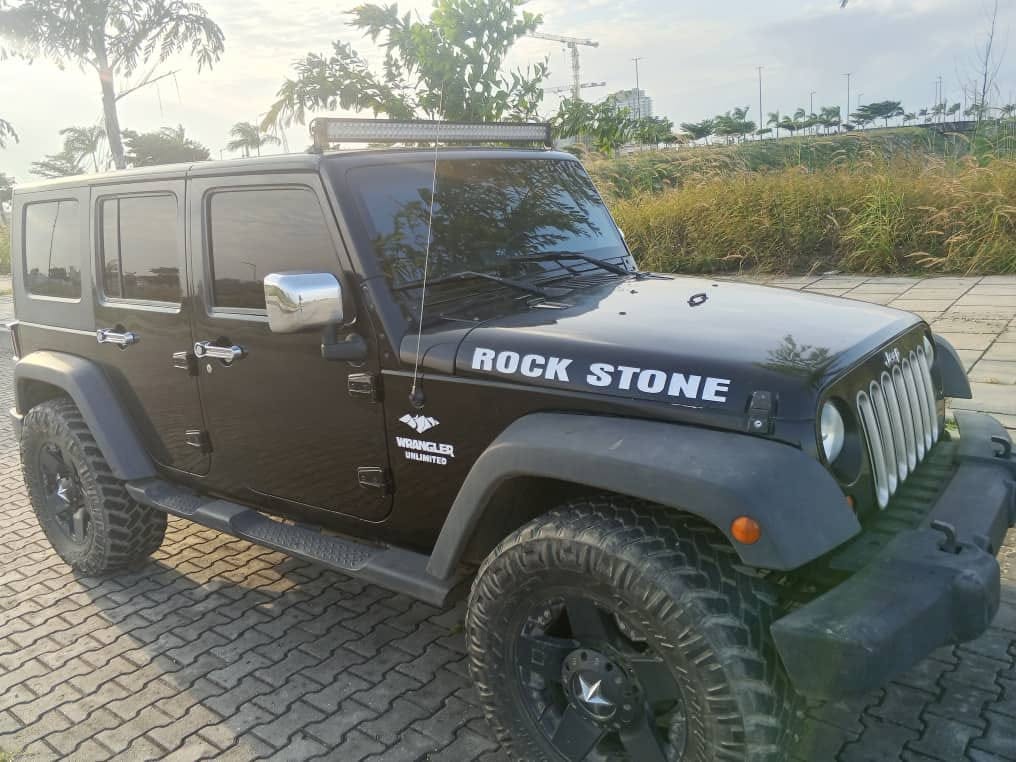 A picture of 2009 Jeep wrangler rockslide