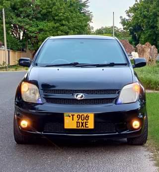 A picture of TOYOTA IST