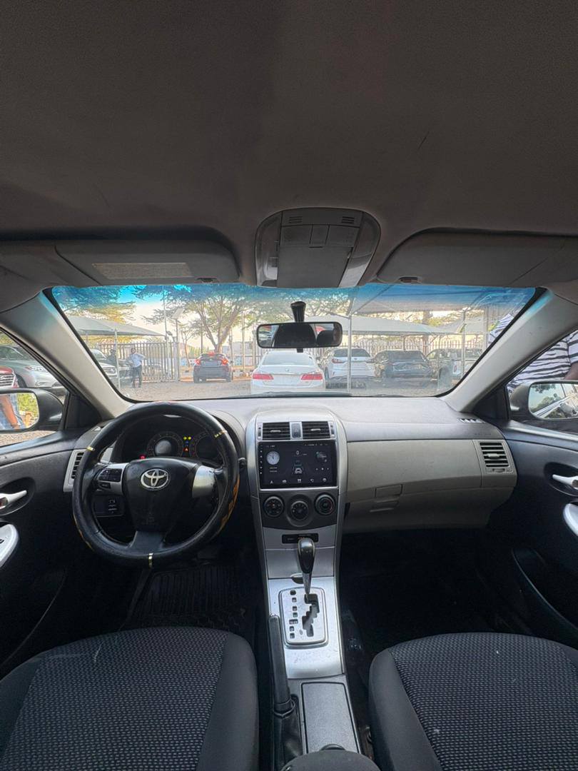 A picture of SUPER CLEAN 2011 MODEL. TOYOTA COROLLA