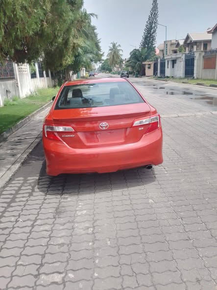 A picture of Toyota Camry SE foreign used