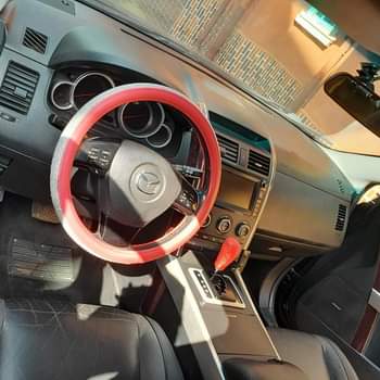 A picture of CX9 2010