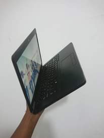 A picture of slim laptop Dell latitude core i5