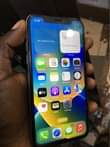 A picture of Original IPhone X 256gb at 750 000 0707135492 slight crack