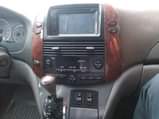 A picture of Toyota sienna 2005 model first body for sale Location Owerri