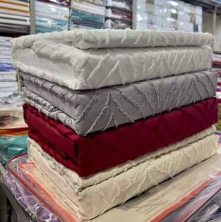 A picture of COTTON DUVET COVERS where you put the quilt The package