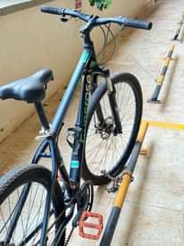 A picture of 2017 gunsrose sports bike