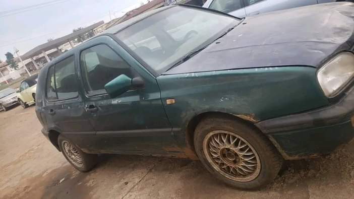A picture of Volkswagen Golf 3 salon Complete pure first body Engine and