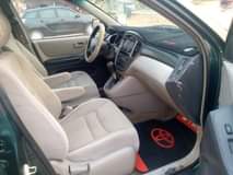 A picture of 2004 Toyota Highlander