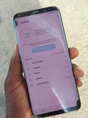 A picture of Samsung Galaxy S8 plus inadoa na krek gb64 ram4 net4g