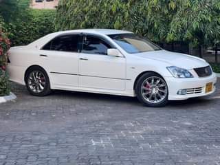 A picture of 2005 TOYOTA CROWN ATHLETE