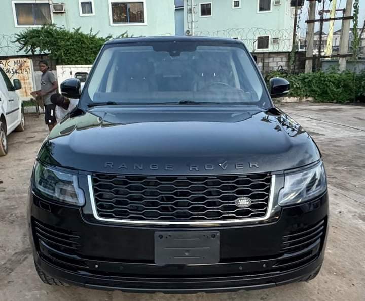 A picture of 2014 Range Rover Autobiography captain seats price 43M Location Abuja