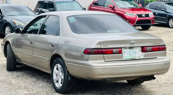 A picture of CAMRY BIG LIGHT WORKING PERFECTLY AC CHILLING ABUJA 3 2M