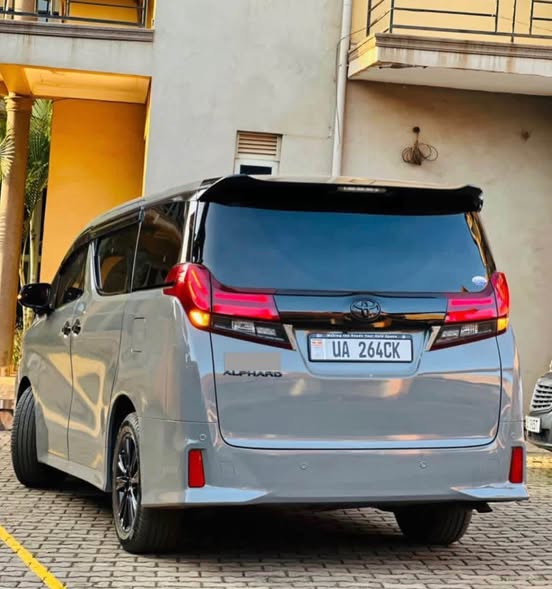 A picture of 2016 Toyota ALPHARD 2400cc petrol engine Automatic 7 seater UGX