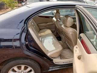 A picture of Lexus Es300