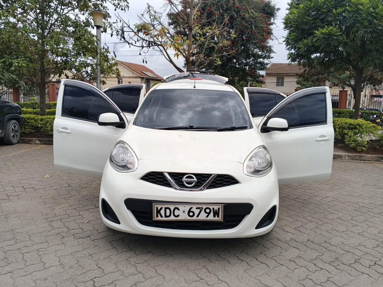 used nissan march