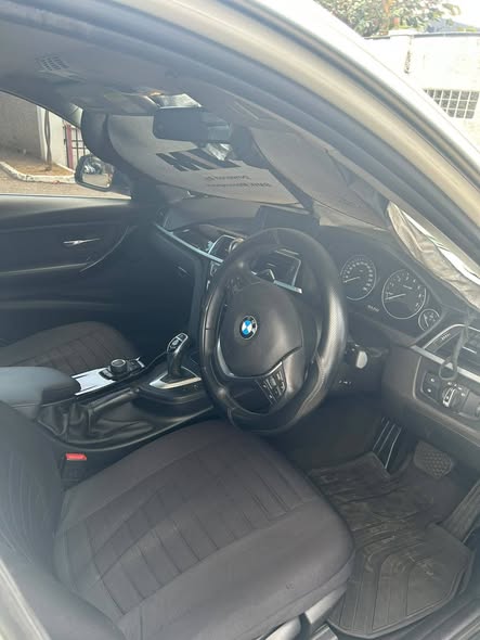bmw 320i