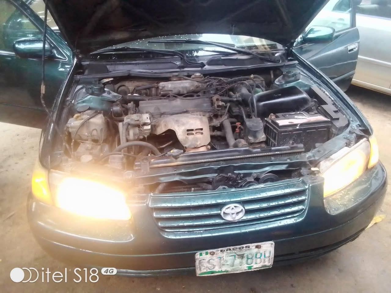 A picture of Very clean and sharp Toyota Camry aka tiny light