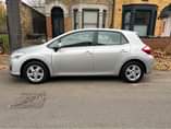 A picture of 2011 Toyota Auris