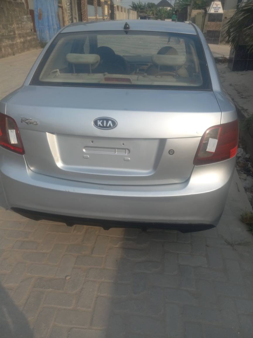 A picture of used Kia Rio 2010