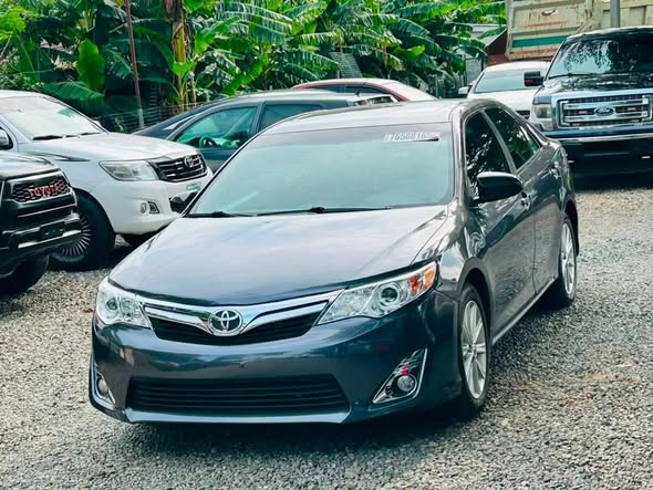 A picture of 2014 Toyota Camry 2014