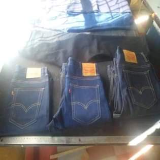 jeans