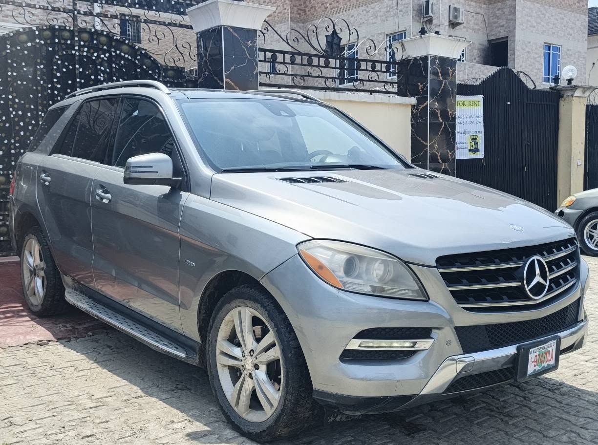 A picture of 2012 Mercedes Benz ML 350