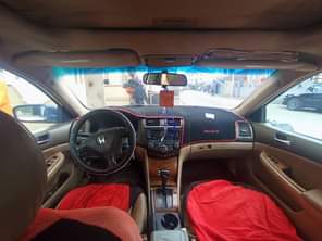 A picture of HONDA ACCORD 2004 V6 NEEDS PAINTING SEATS AND AC needs
