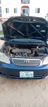 A picture of Toyota Corolla 04