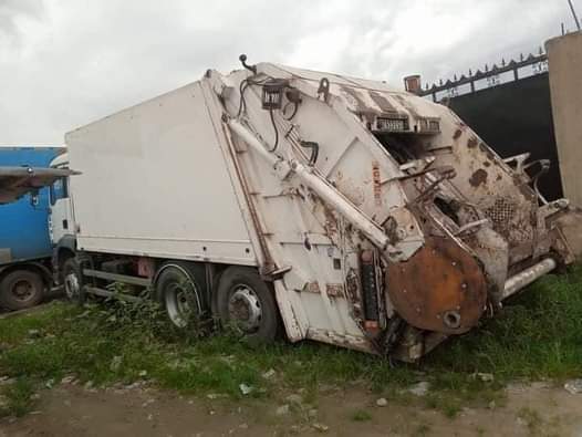 A picture of For Sale Man diseal sewage truck Direct Belgium Price 33m